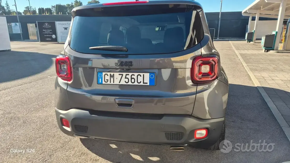 Usata Jeep Renegade 120 CV (88 kW) 2020 Grigio SUV