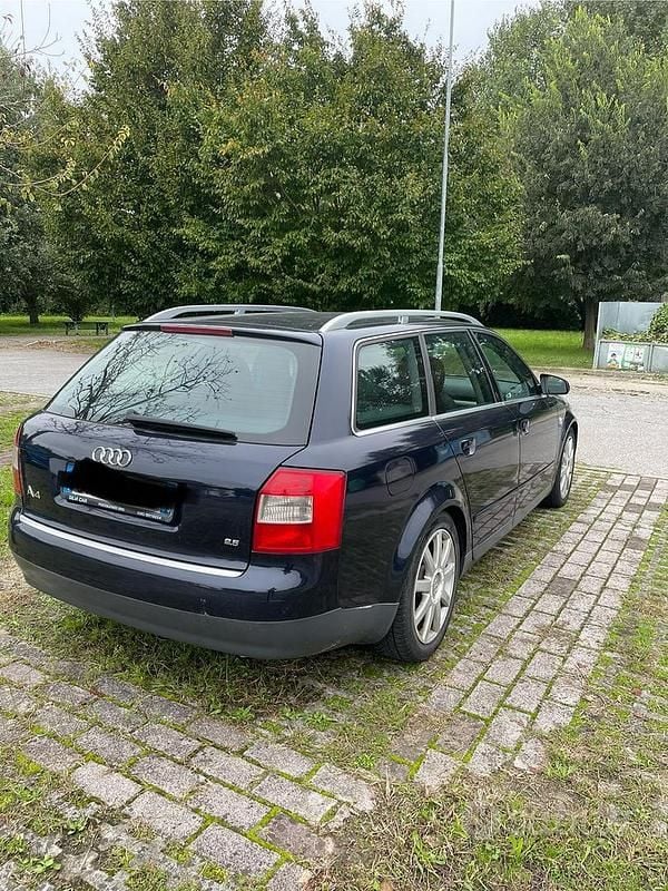 Usata Audi A4 163 CV (119 kW) 2004 Blu Station wagon