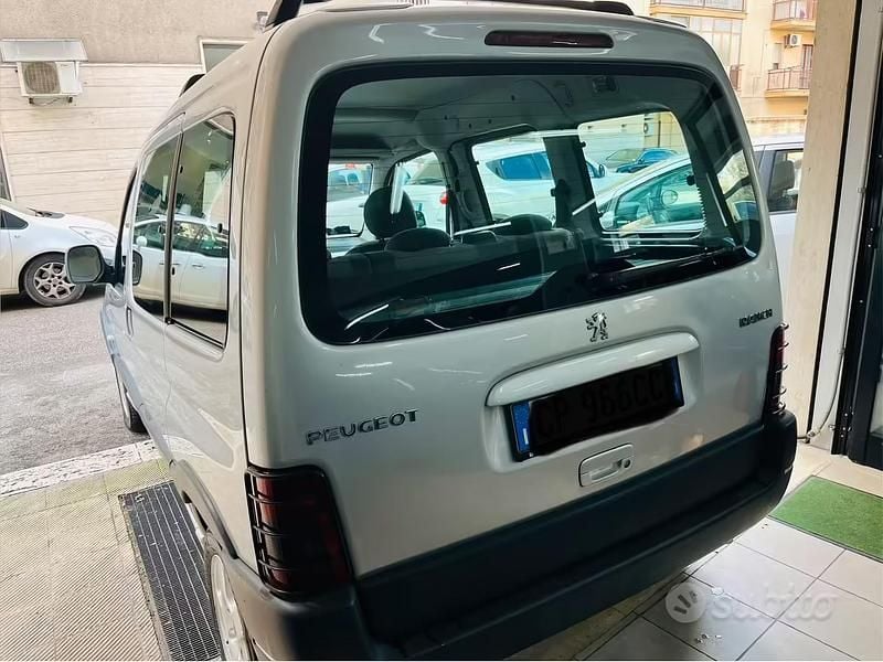 Usata Peugeot Partner 90 CV (66 kW) 2004 Grigio Monovolume