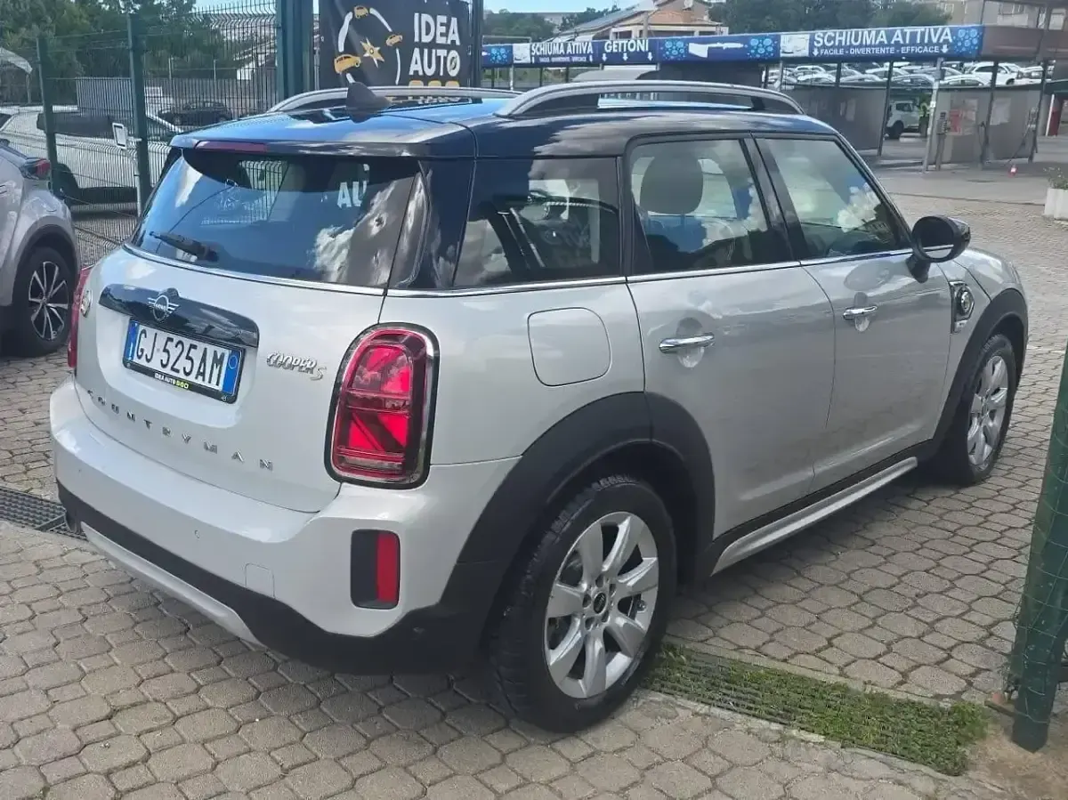 Usata Mini Cooper Countryman Business 125 CV (91 kW) 2022 Argento SUV