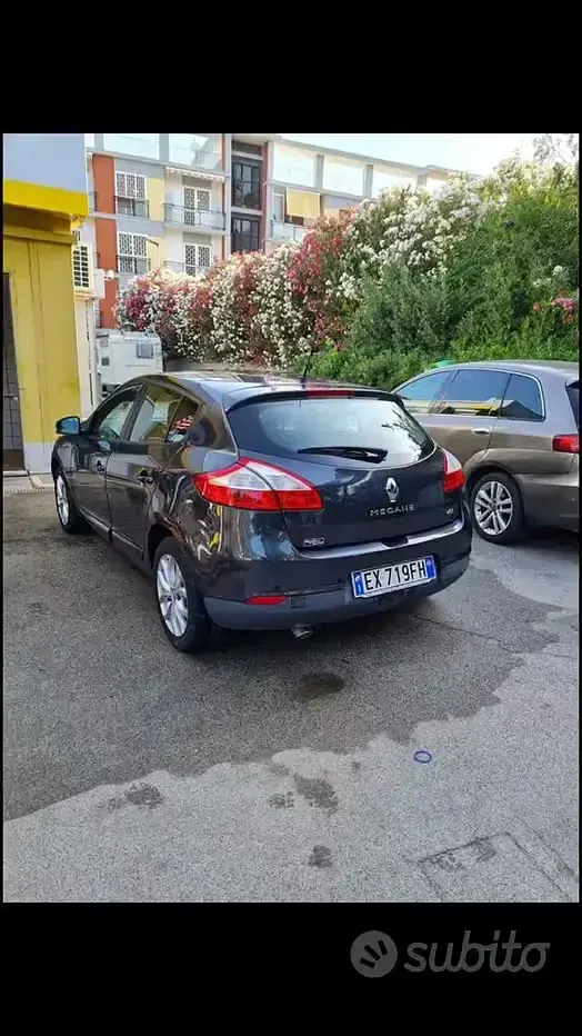 Usata Renault Mégane III 95 CV (69 kW) 2014 Grigio Berlina