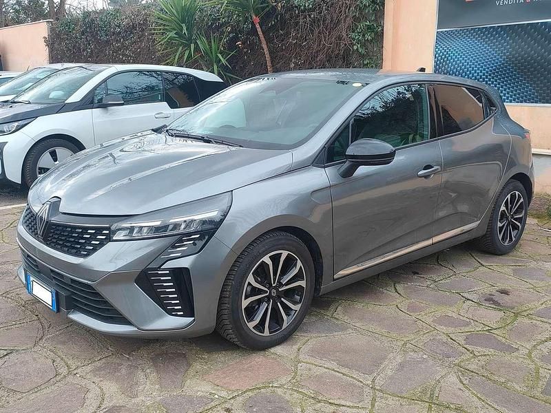 Usata Renault Clio V Techno 91 CV (66 kW) 2024 Other Berlina