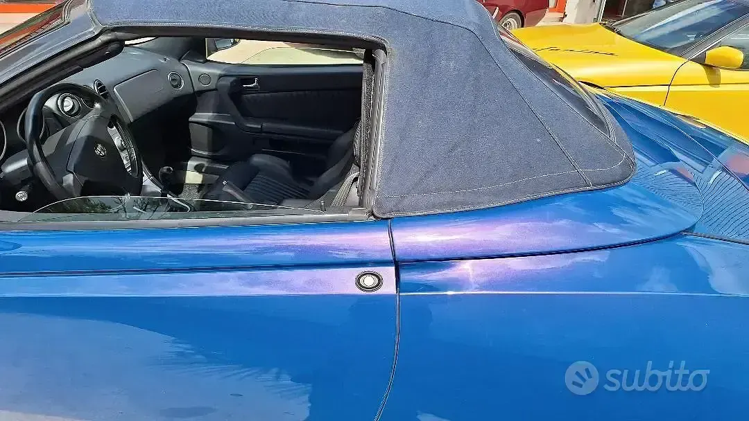 Usata Alfa Romeo Spider 192 CV (141 kW) 2000 Bluazzurro Cabrio