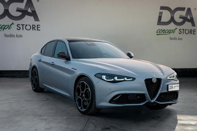 Usato 2023 Alfa Romeo Giulia 2.1 Diesel 160 CV (39.200 €)
