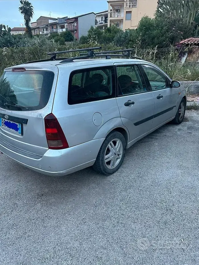 Usata Ford Focus 116 CV (85 kW) 2001 Station wagon