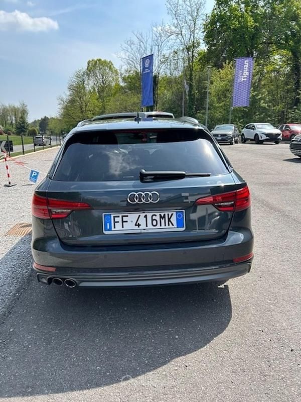 Usado Audi A4 S-Line 190 CV (139 kW) 2016 Gris Familiar