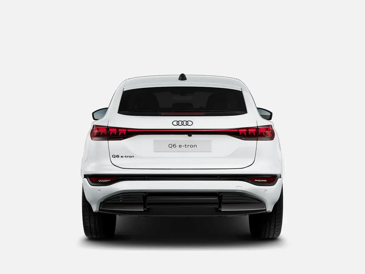 Nuova Audi Q6 Sportback e-tron S-Line 119 kW (163 CV) 2026 Bianco ghiaccio metallizzato SUV