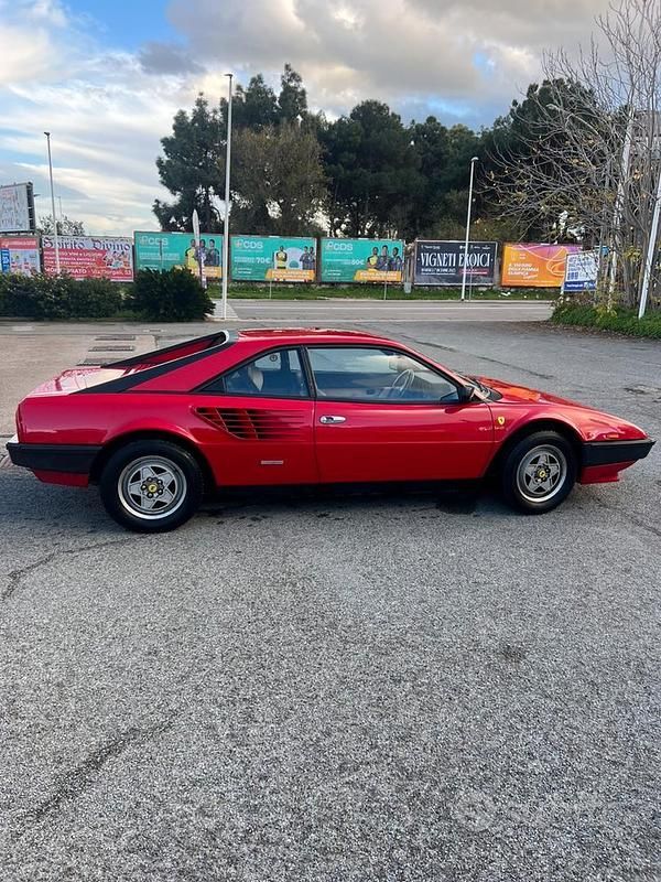 Usata Ferrari Mondial 240 CV (176 kW) 1984 Rosso Coupé