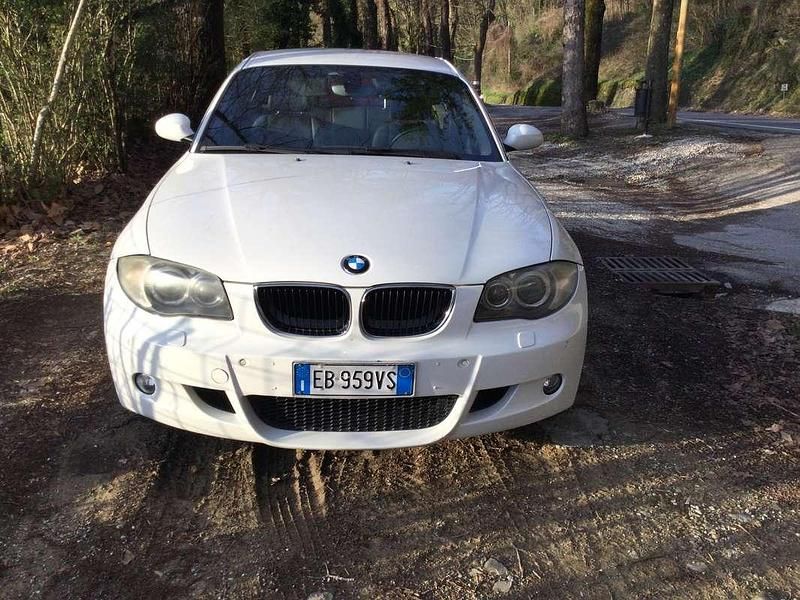 Usata BMW 116 M Sport 116 CV (85 kW) 2009 Bianco Utilitaria