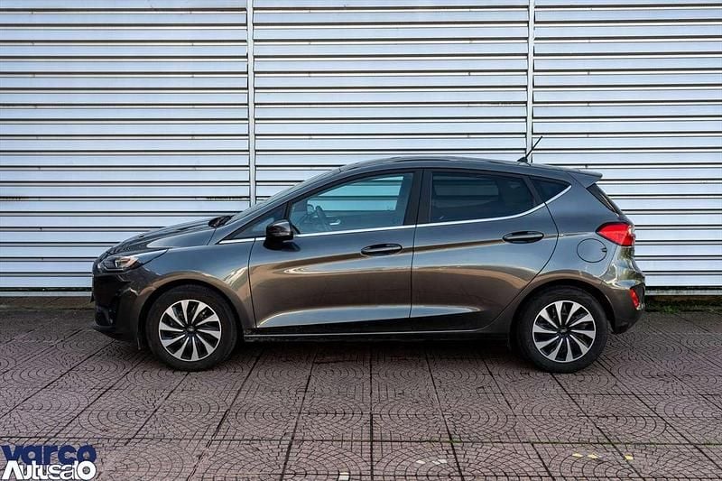 Usata Ford Fiesta Titanium 125 CV (91 kW) 2024 Grigio magnetic Monovolume