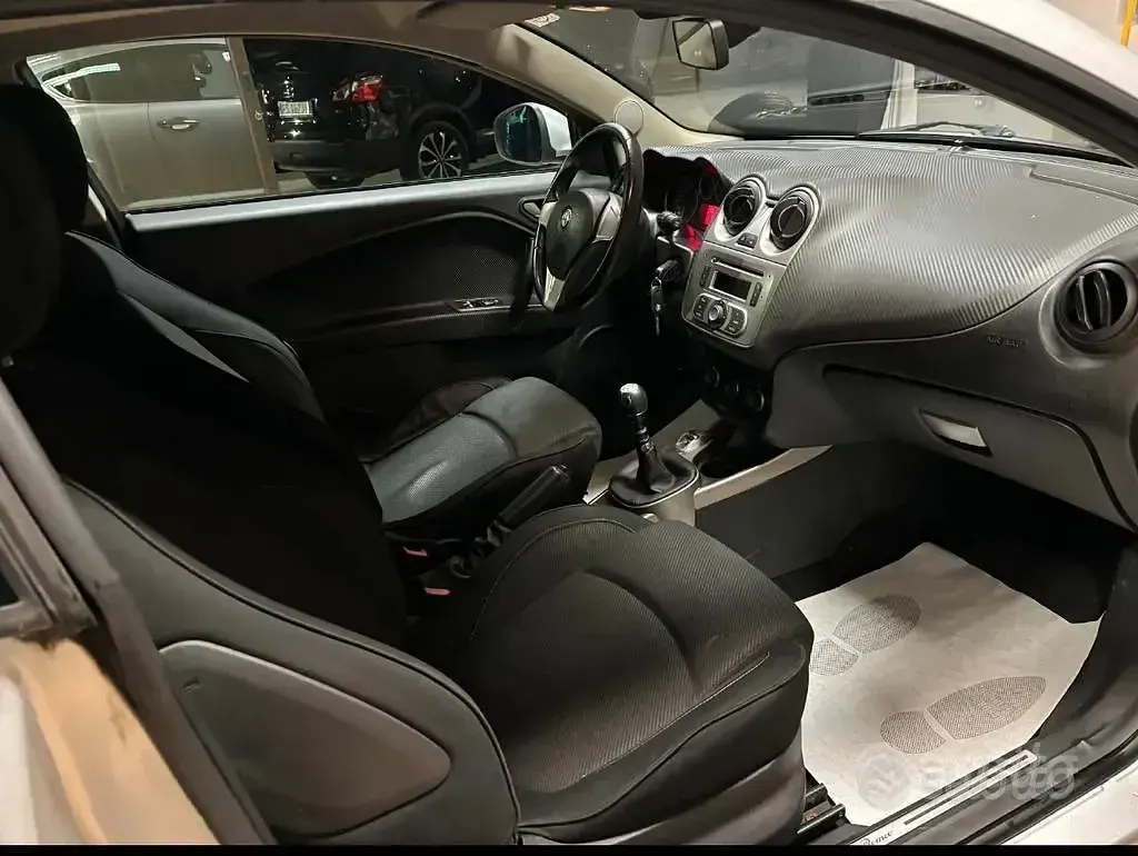 Usata Alfa Romeo MiTo 120 CV (88 kW) 2011 Grigio Utilitaria