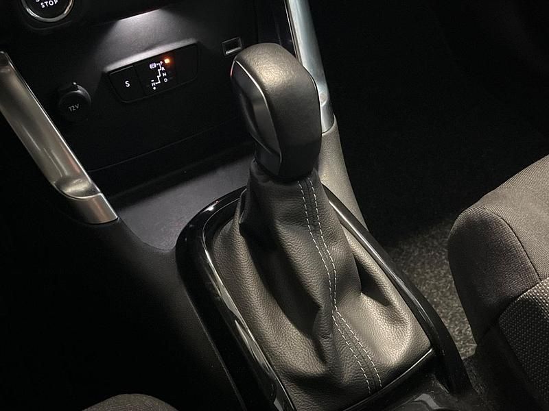 Begagnad Citroën C3 Aircross PureTech 130 HK (95 kW) 2024 Silver SUV