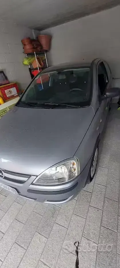 Usata Opel Corsa 60 CV (44 kW) 2006 Grigio Utilitaria