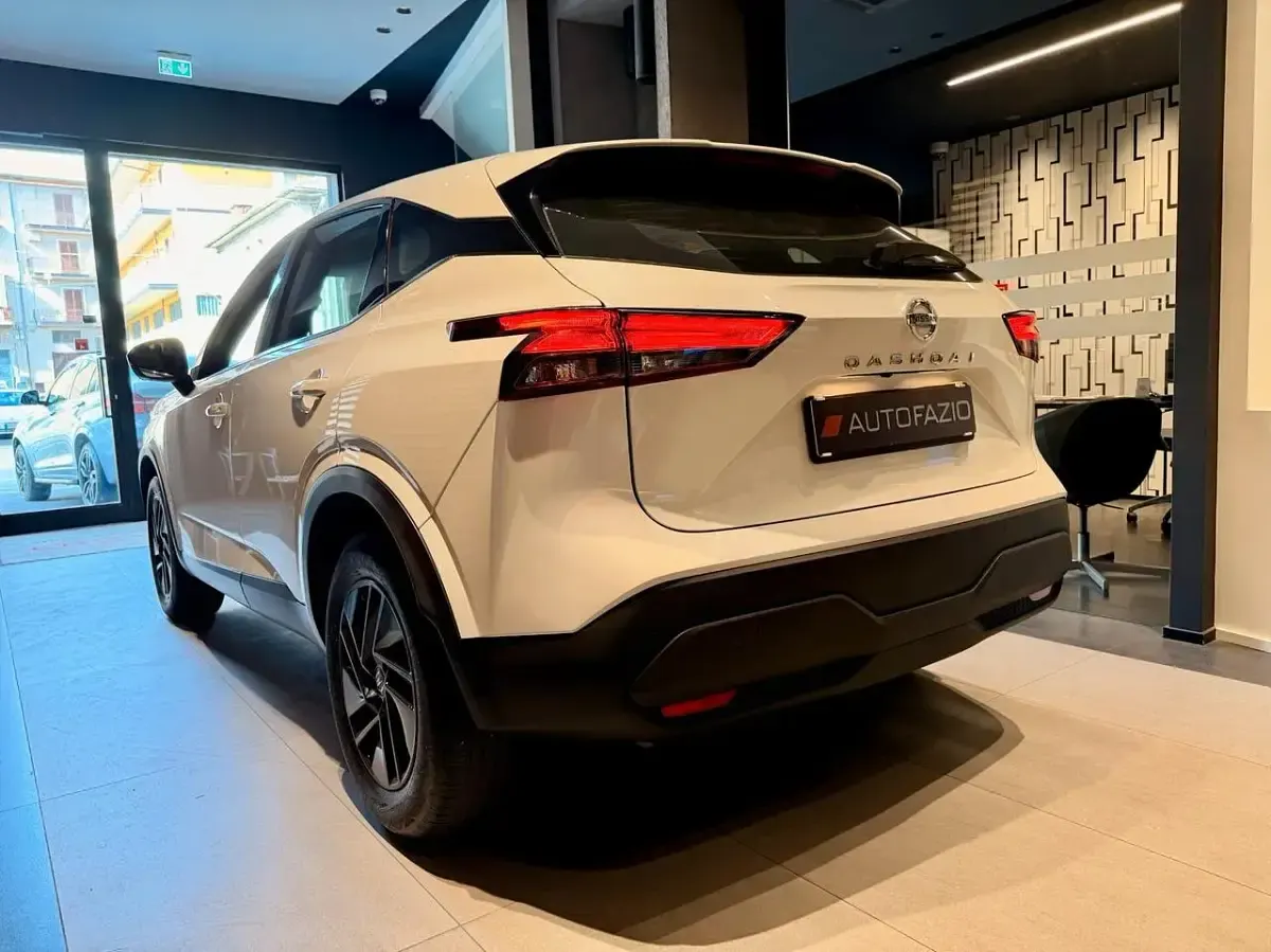 Usata Nissan Qashqai 140 CV (102 kW) 2022 Bianco SUV