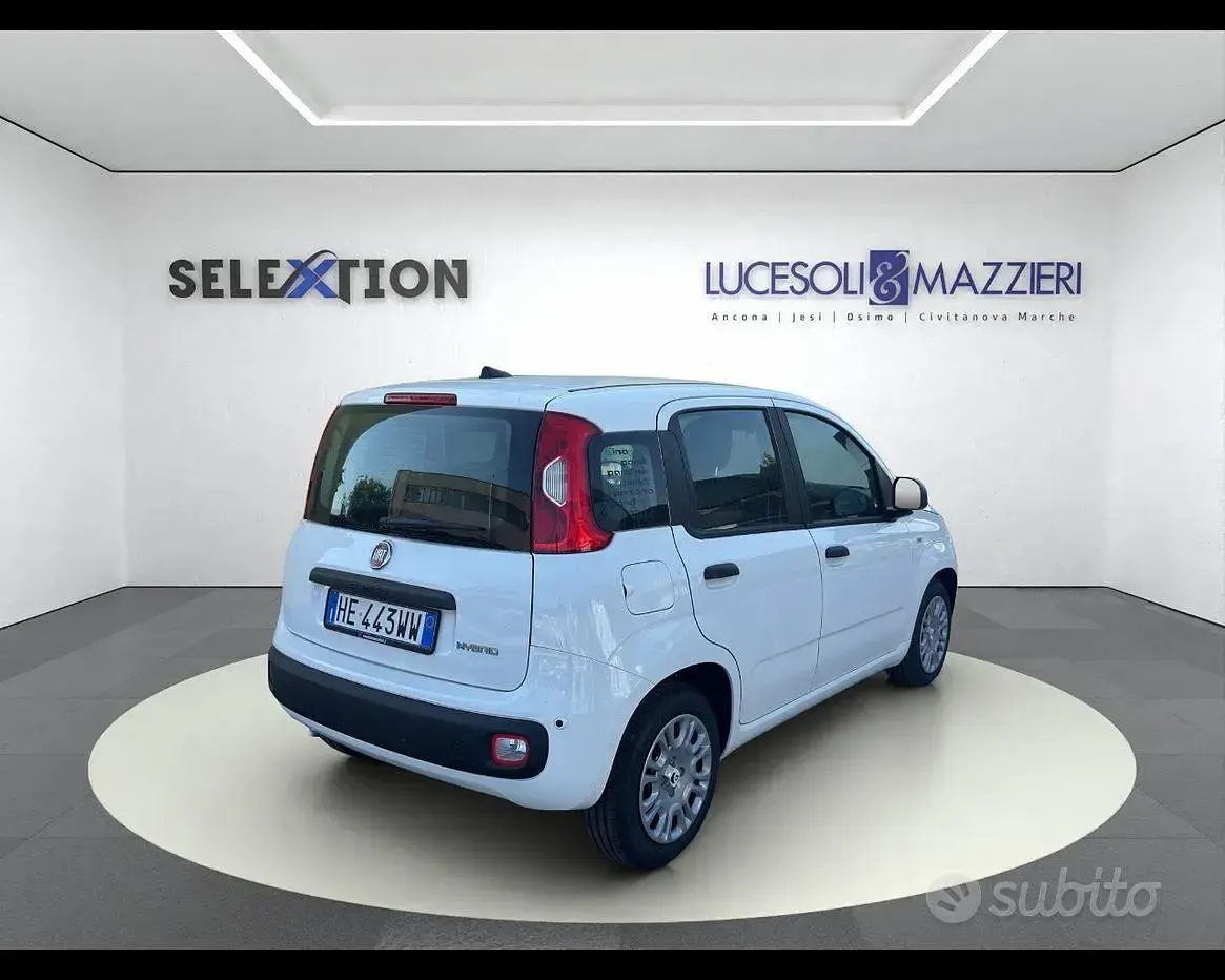 Nuova Fiat Panda Icon 65 CV (47 kW) 2026 Bianco Utilitaria