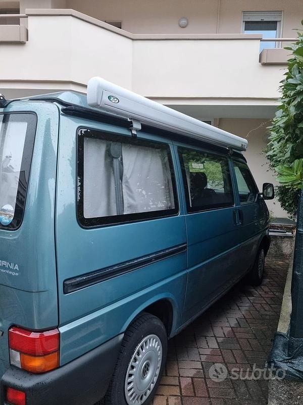 Usata VW T4 110 CV (80 kW) 2000 Verde Furgone
