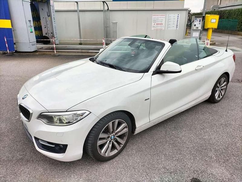 Usata BMW 218 Sport Line 150 CV (110 kW) 2016 Bianco Cabrio
