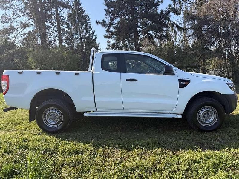 Usata Ford Ranger XL 150 CV (110 kW) 2012 Bianco Pick-up
