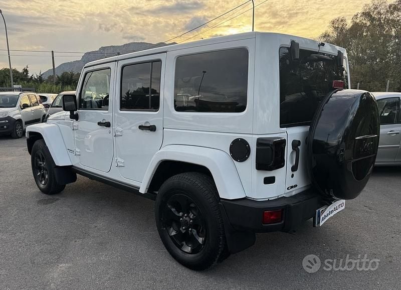 Usata Jeep Wrangler Unlimited 200 CV (147 kW) 2015 Bianco SUV