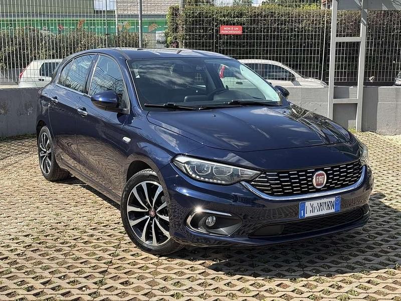 Usata Fiat Tipo Lounge 95 CV (69 kW) 2019 Blu/azzurro Berlina