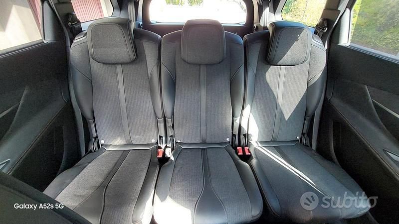 Usata Peugeot 5008 GT-line 131 CV (96 kW) 2019 Grigio Monovolume