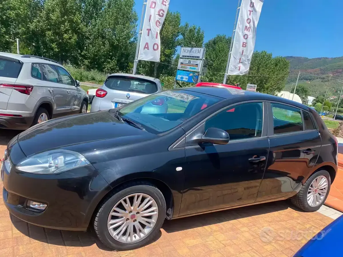 Usata Fiat Bravo Dynamic 90 CV (66 kW) 2010 Nero Utilitaria