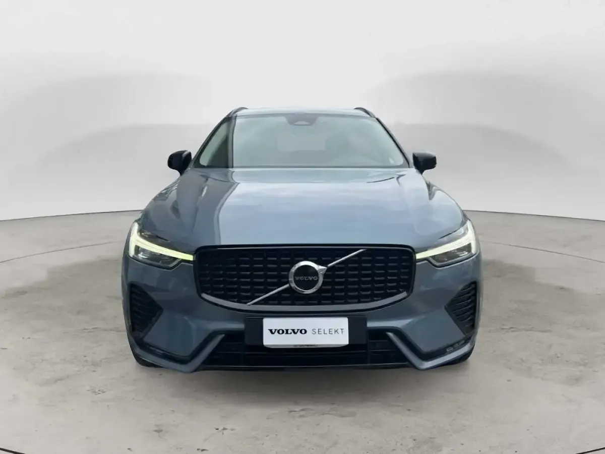 Usata Volvo XC60 Ultimate 197 CV (144 kW) 2022 Grigio SUV