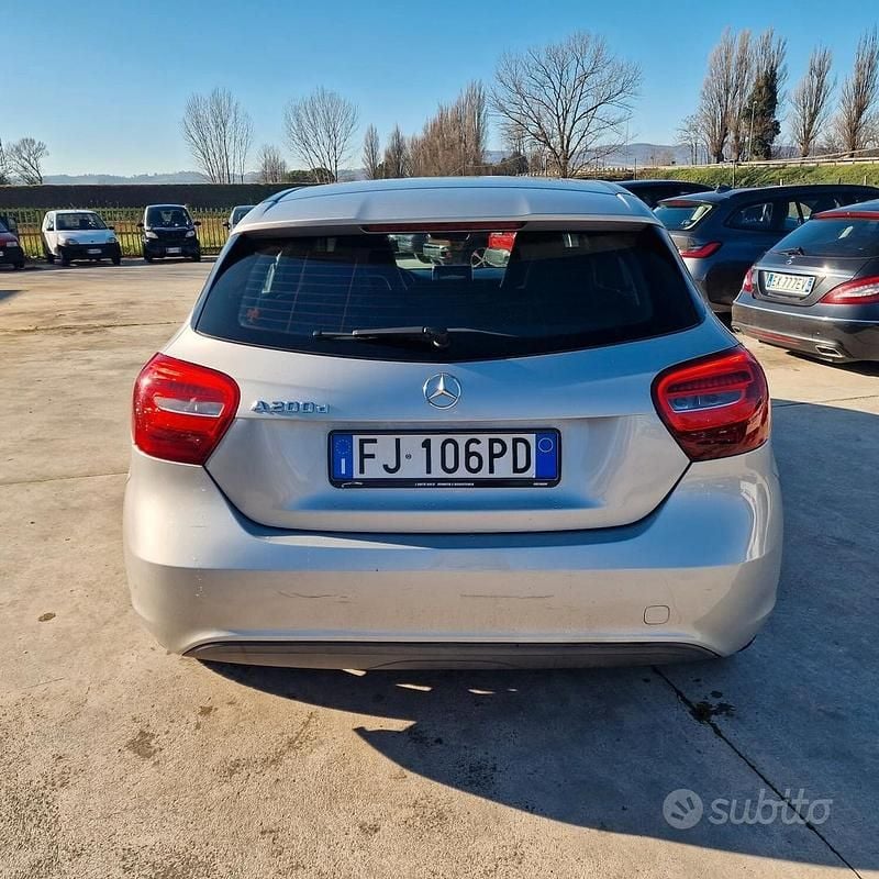 Usata Mercedes A200 Premium 136 CV (100 kW) 2017 Grigio Berlina