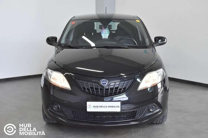 Usata Lancia Ypsilon Silver 69 CV (50 kW) 2023 Nero Utilitaria