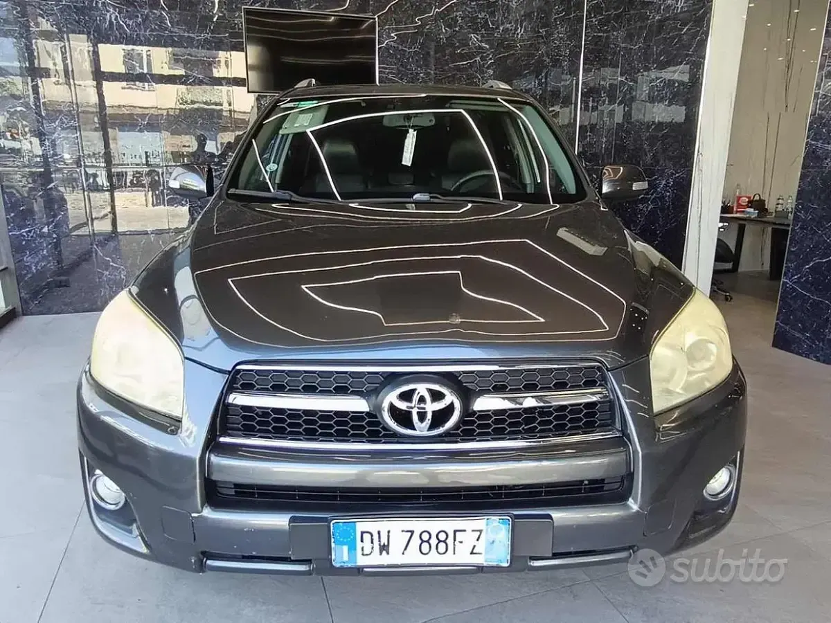 Usata Toyota RAV4 Sol 136 CV (100 kW) 2008 SUV