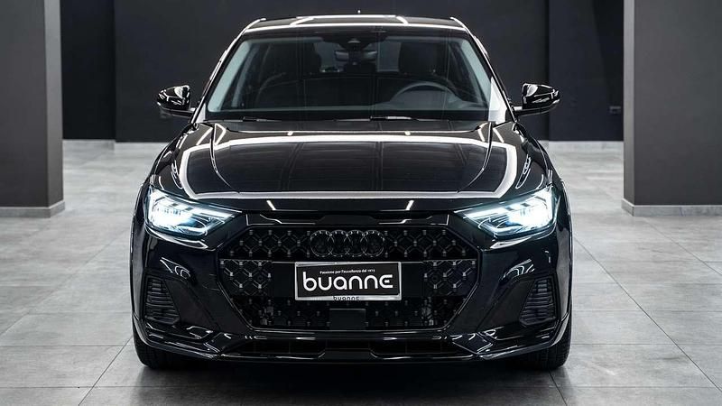 Usata Audi A1 Ambiente 116 CV (85 kW) 2025 Nero mito metall perlato SUV