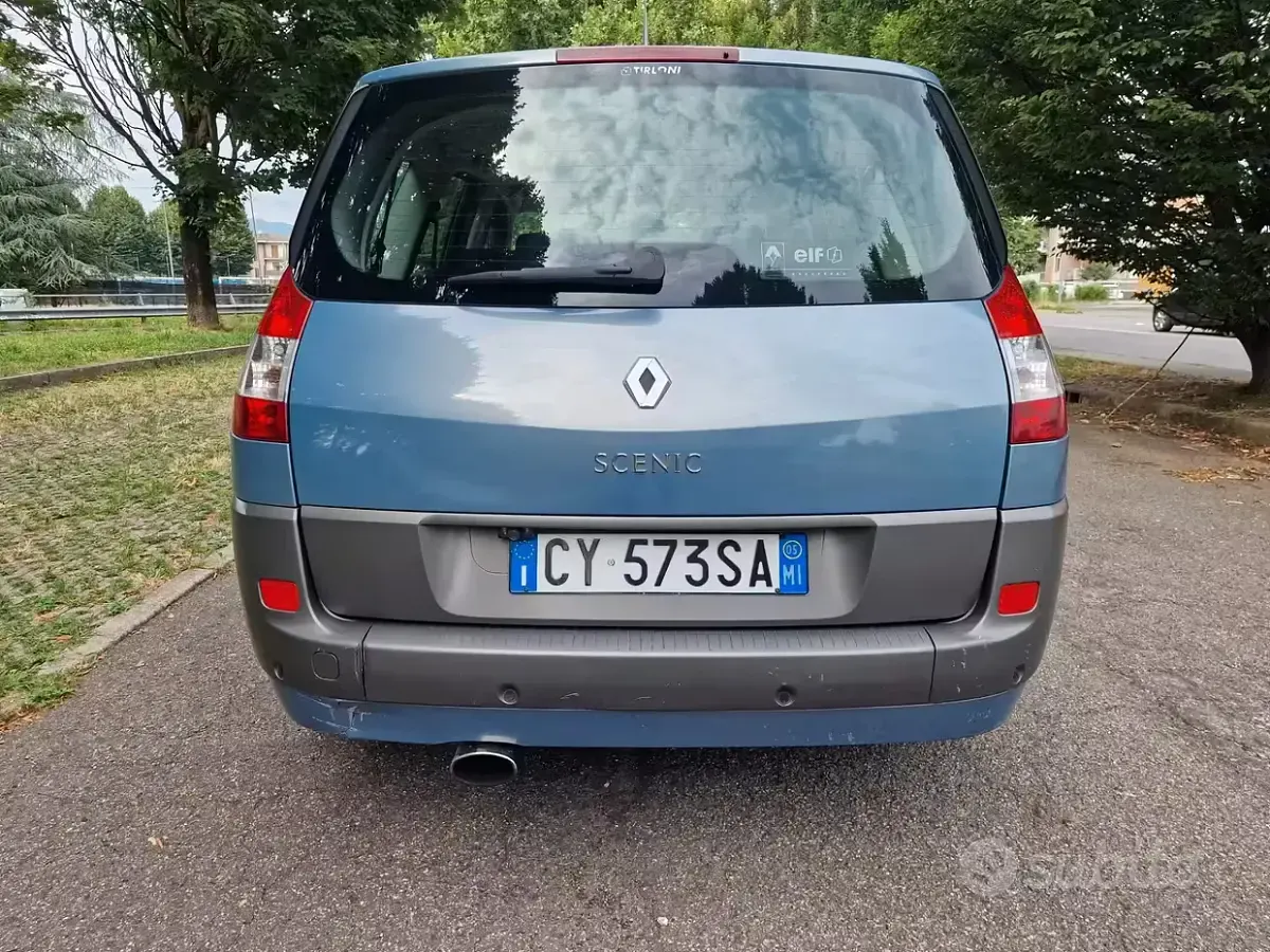 Usata Renault Scénic II Luxe 135 CV (99 kW) 2005 Blu Monovolume