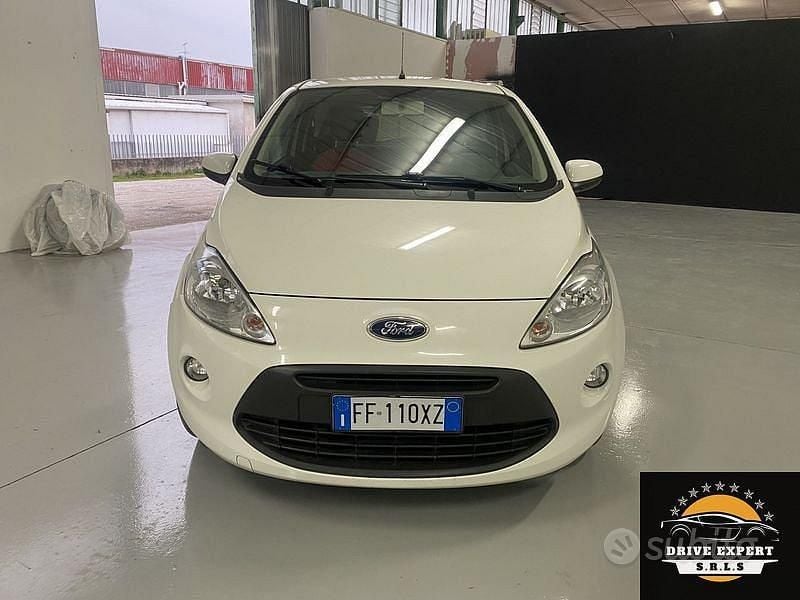 Usata Ford Ka 69 CV (50 kW) 2016 Bianco Berlina