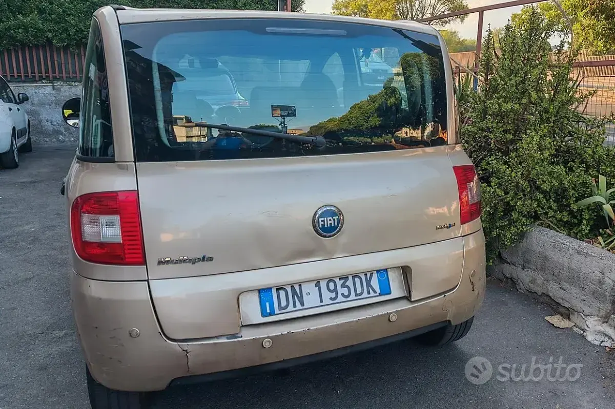 Usata Fiat Multipla 120 CV (88 kW) 2008 Monovolume