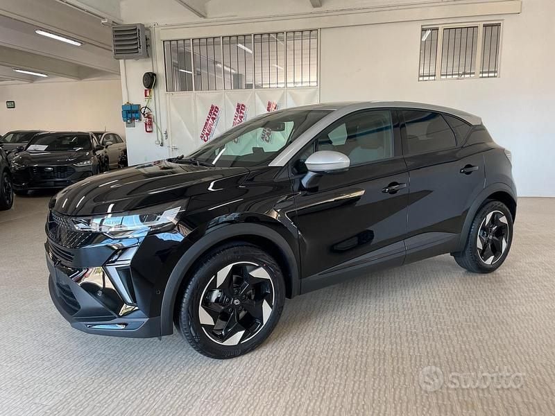 Nuova Renault Captur Techno 100 CV (73 kW) 2025 Nero SUV