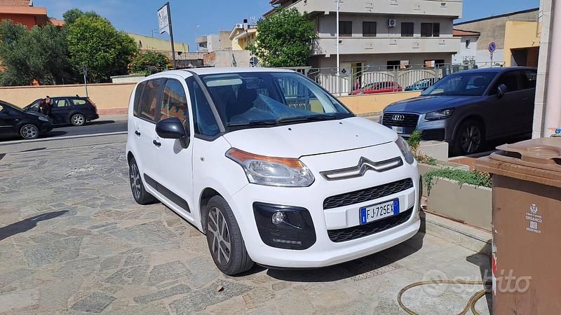 Bianco Usata 2017 Citroën C3 Picasso Monovolume | 8500 € (Buon prezzo) - Immagine 1/4