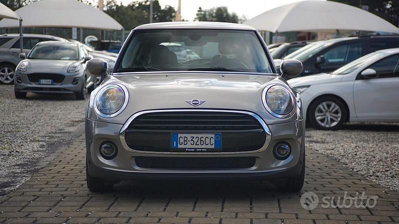 Begagnad Mini Cooper 135 HK (99 kW) 2020 Grå Halvkombi