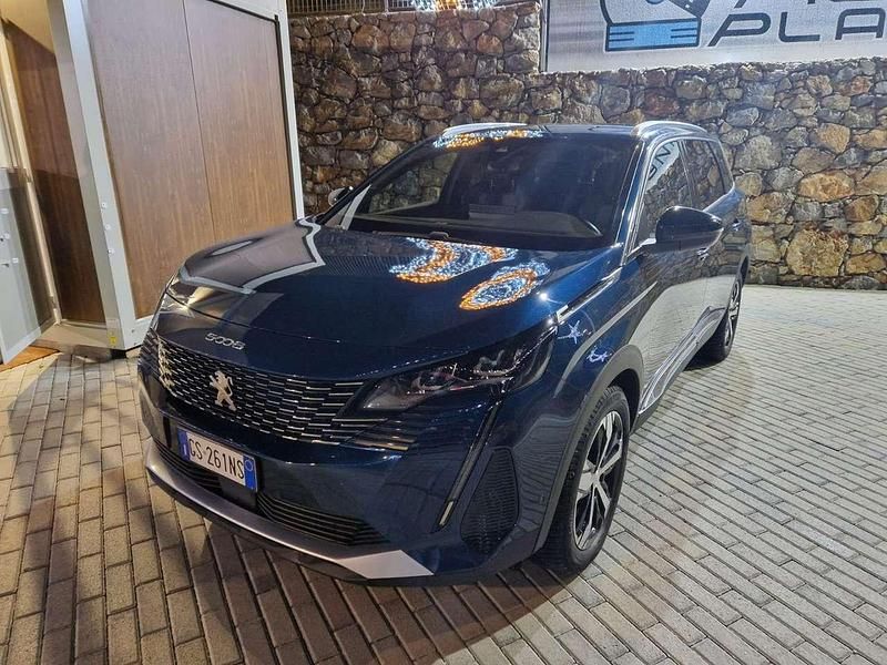 Usata Peugeot 5008 Allure 131 CV (96 kW) 2024 Blue celebes SUV