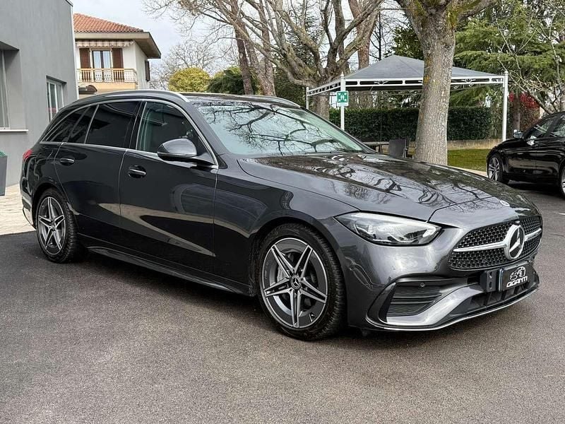 Usata Mercedes C220 Premium 200 CV (147 kW) 2023 Grigio Station wagon
