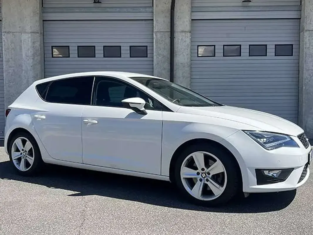 Usata Seat Leon FR 184 CV (135 kW) 2015 Bianco Berlina