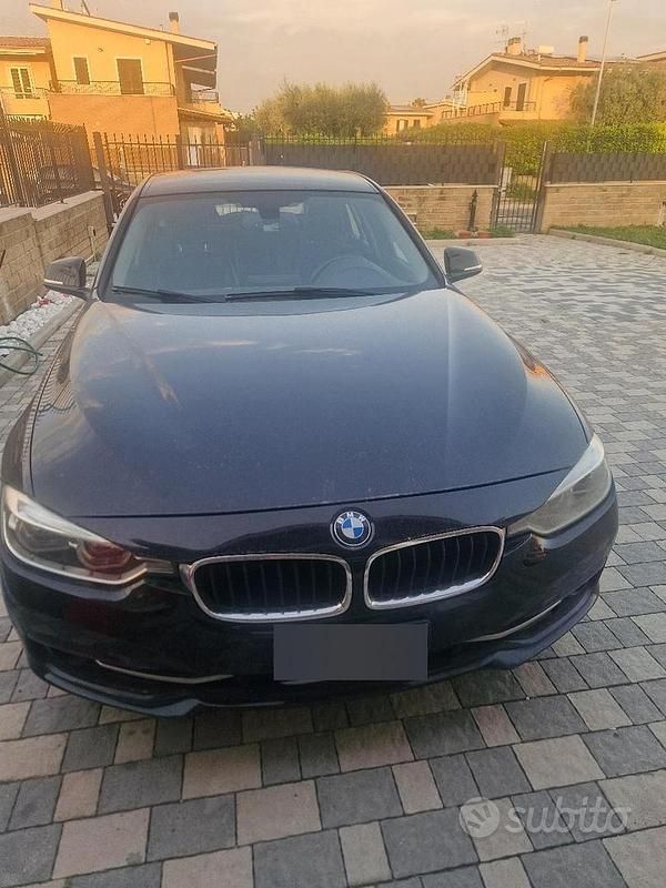 Usata BMW 320 Sport Line 190 CV (139 kW) 2016 Nero Station wagon