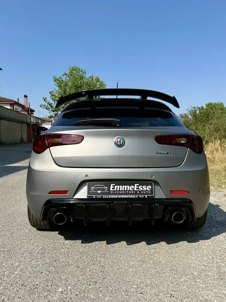 Usata Alfa Romeo Giulietta Veloce 241 CV (177 kW) 2016 Grigio Utilitaria