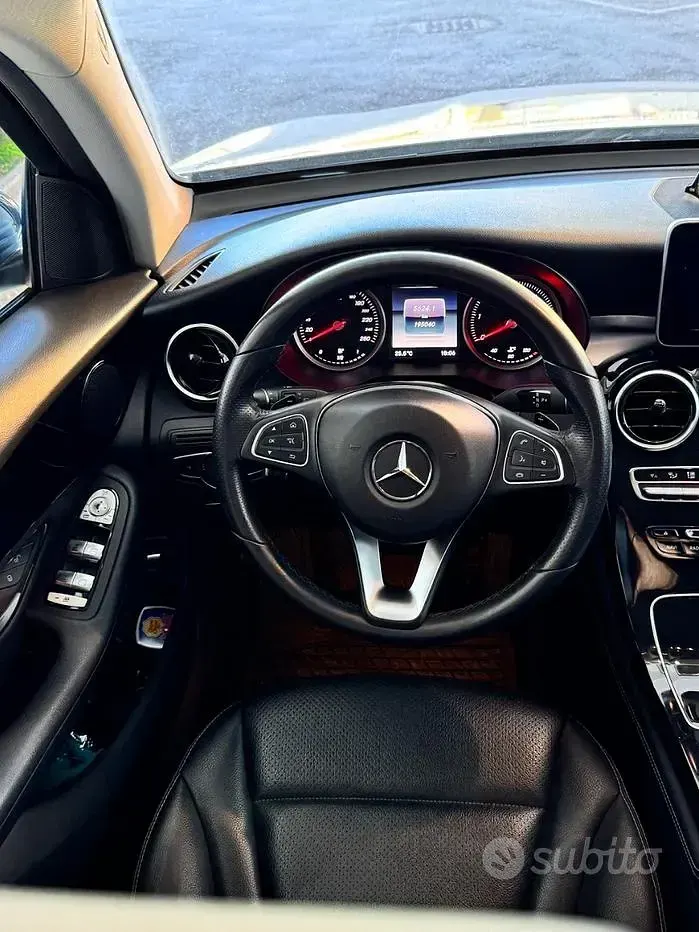 Usata Mercedes GLC220 170 CV (125 kW) 2018 Bianco SUV