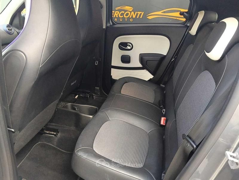 Usata Renault Twingo 90 CV (66 kW) 2016 Grigio chiaro Utilitaria