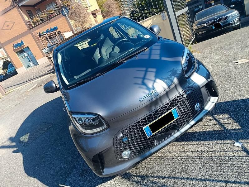 Usata Smart ForFour Electric Drive Pulse 40 kW (55 CV) 2021 Grigio Berlina