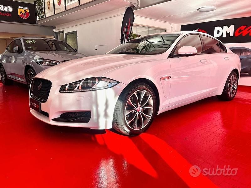 Usata Jaguar XF Luxury 190 CV (139 kW) 2012 Bianco Berlina