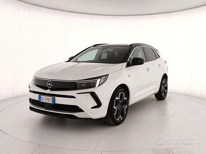 Usata Opel Grandland X Ultimate 131 CV (96 kW) 2024 Bianco SUV