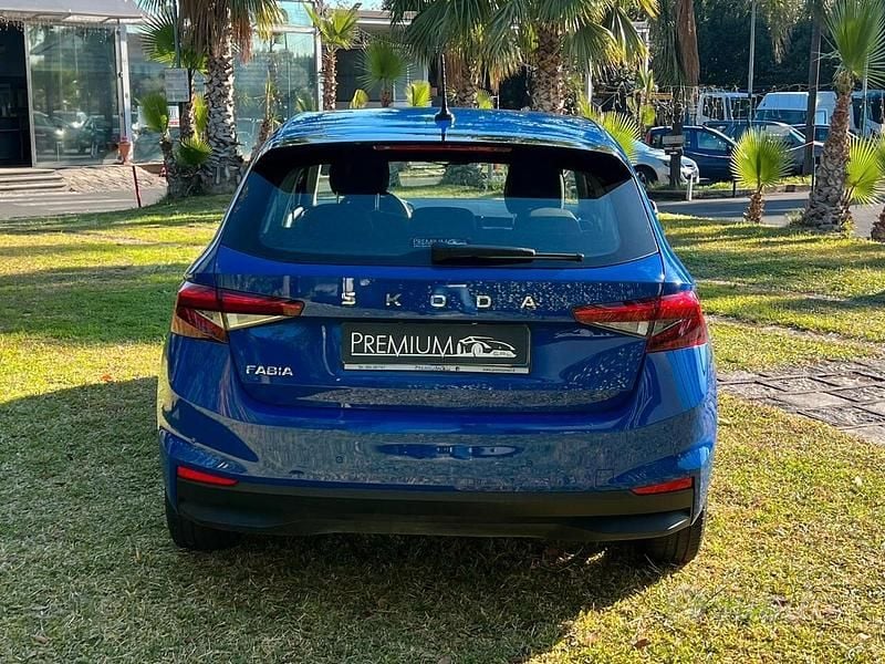 Usata Skoda Fabia Selection 80 CV (58 kW) 2024 Blu Berlina