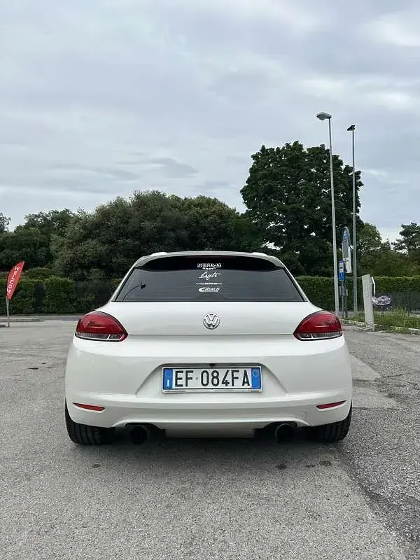 Usata VW Scirocco 160 CV (117 kW) 2010 Bianco Coupé