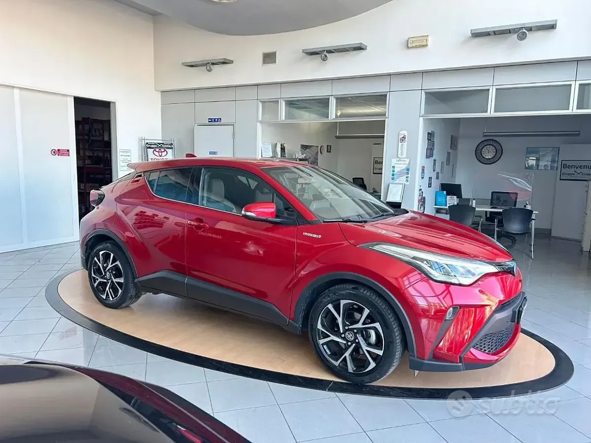 Usata Toyota C-HR 184 CV (135 kW) 2020 Rosso SUV